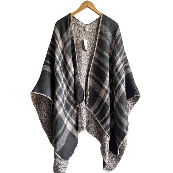 New! CATO Pink Gray One Size Reversible Scarf Shawl Wrap Soft Lightweight Plaid - Picture 1 of 9